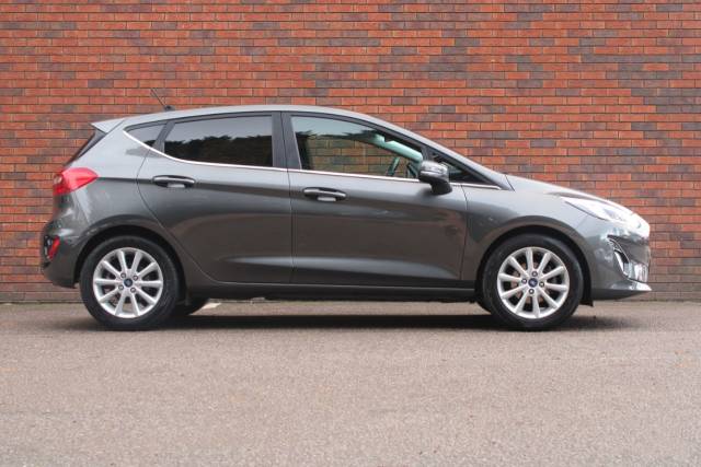 2019 Ford Fiesta 1.0T EcoBoost Titanium Euro 6 (s/s) 5dr
