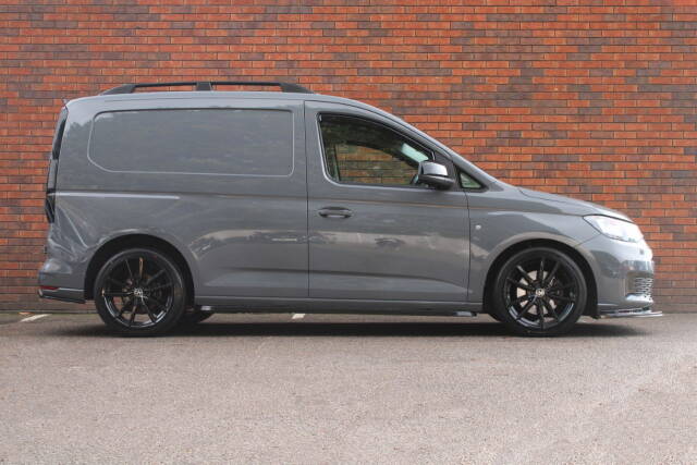 2022 Volkswagen Caddy 2.0 TDI C20 Commerce Plus DSG SWB Euro 6 (s/s) 5dr