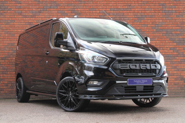Ford Transit Custom 2.0 EcoBlue 130ps Low Roof Limited Van Panel Van Diesel Black