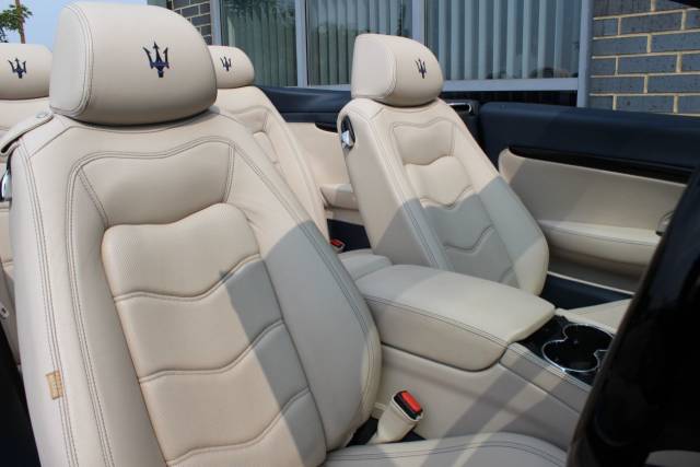 2013 Maserati Grancabrio 4.7 V8 Sport 2dr MC Shift