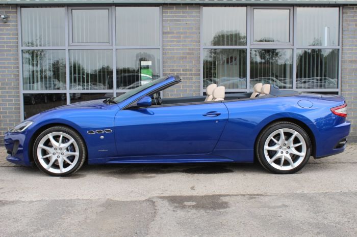 Maserati Grancabrio 4.7 V8 Sport 2dr MC Shift Convertible Petrol Blue
