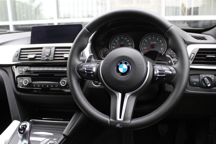 BMW M3 M3 3.0 M DCT Saloon Petrol Black
