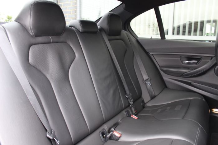 BMW M3 M3 3.0 M DCT Saloon Petrol Black